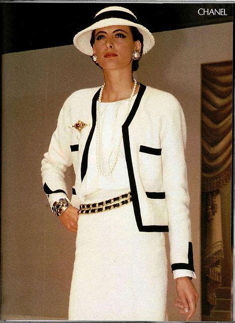 women's chanel dior suits celebrities classic with pearls|coco chanel wearing pearls.